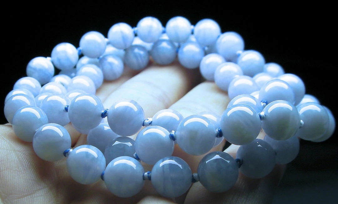 Tools4transformation Agate - Blue Lace Blue Lace Agate EO++ 8+mm 24.5inch