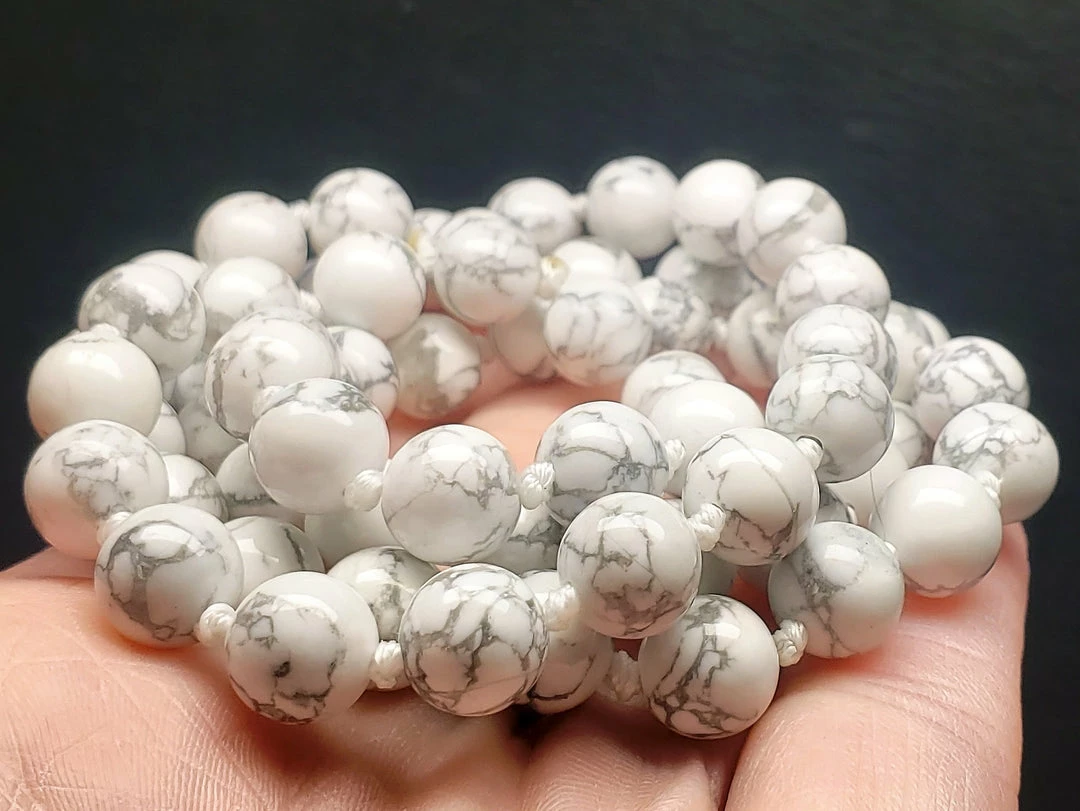 Tools4transformation Howelite EO++ 8+mm 25.5inch 60.33g