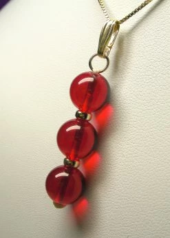 Tools4transformation Pendants Red Andara Crystal With Gold Pendant (3 X 10mm)