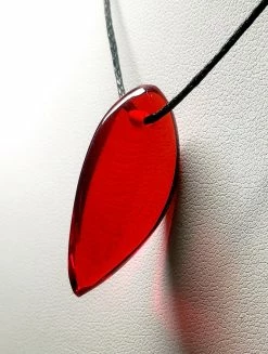 Tools4transformation Red Andara Crystal Simple Wear Pendant