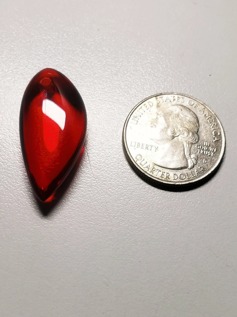 Tools4transformation Red Andara Crystal Simple Wear Pendant