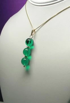 Tools4transformation Teal Andara Crystal With Gold Pendant (3 X 12mm)